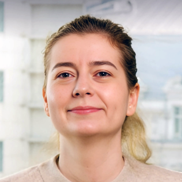 Loredana N., Learning & Development Manager